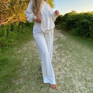 KEEP THE FEELING ALIVE WIDE LEG SWEATPANTS - VANILLA